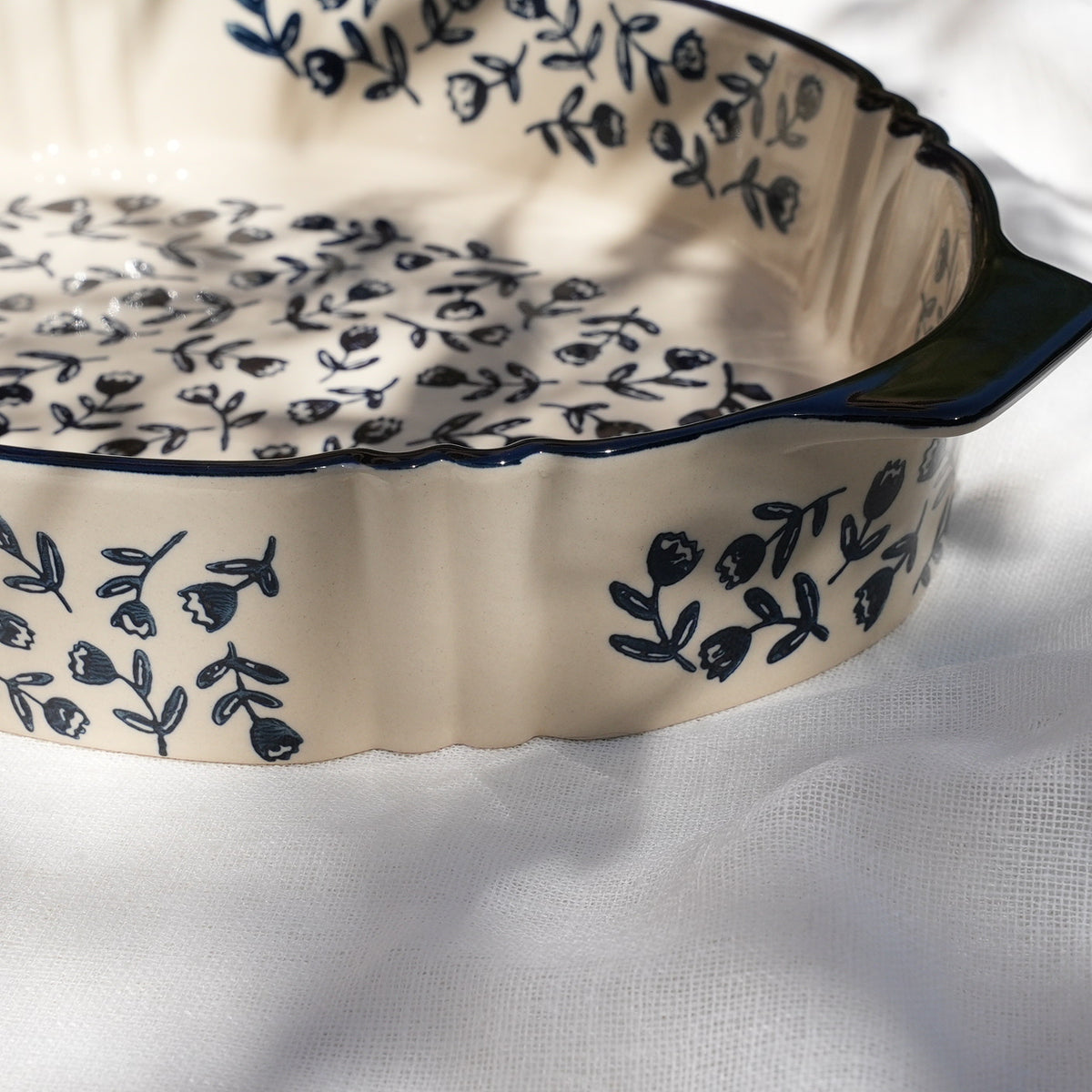 Midnight Oval Baking Casserole
