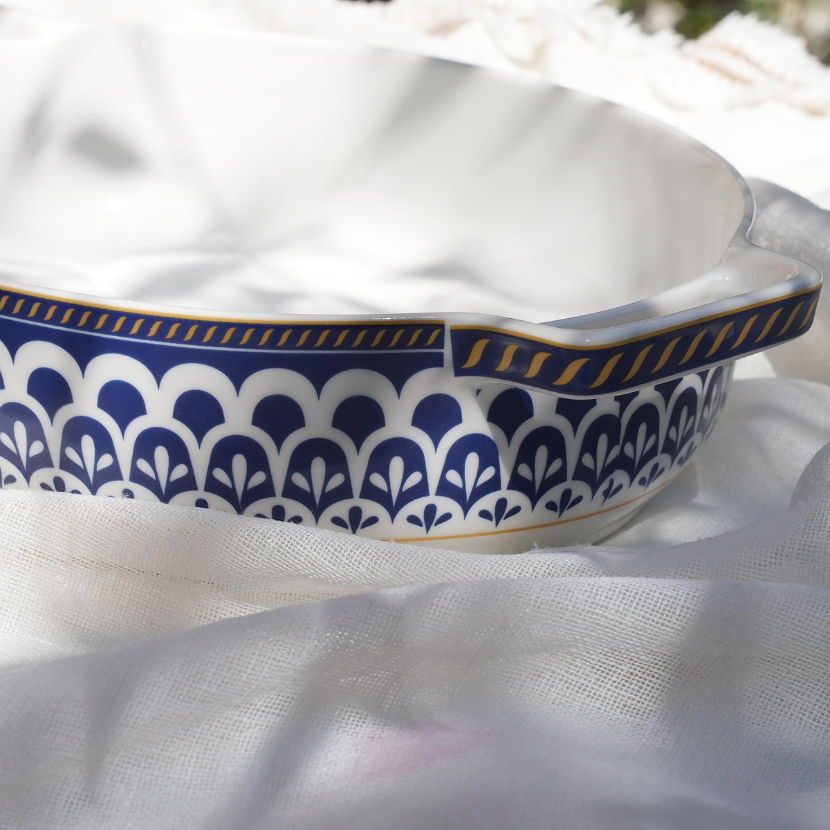 Amalfi Crest Oval Baking Casserole