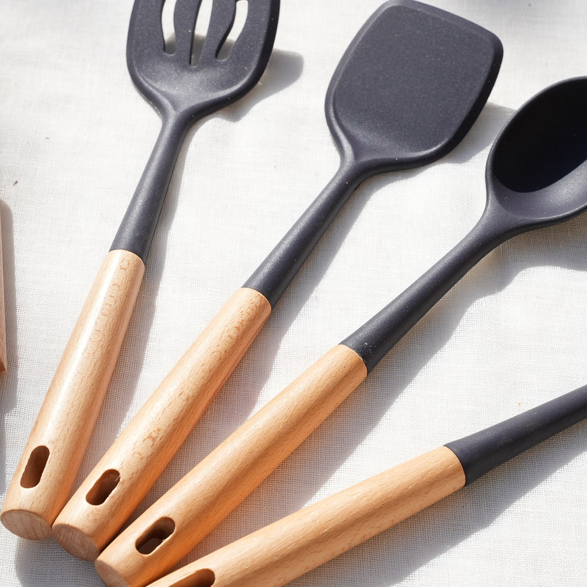 Nordic Touch Kitchen Utensil Set (5 Pieces)