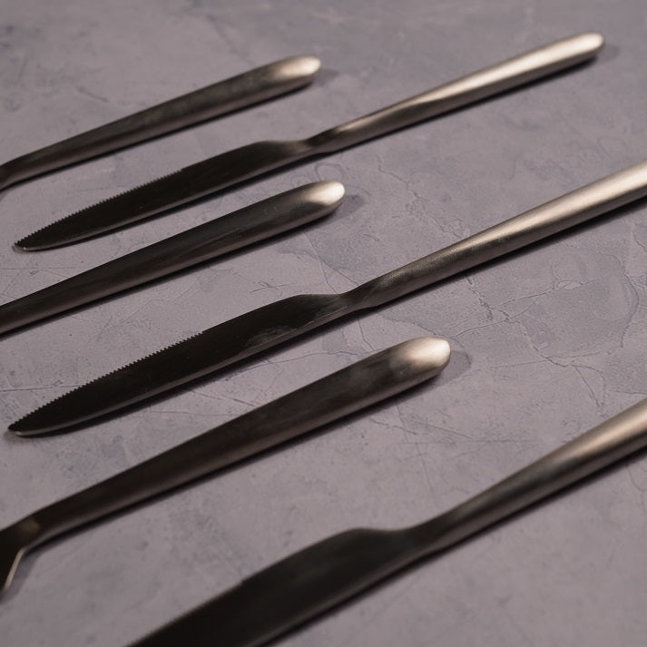 Silver knives (set of 6)