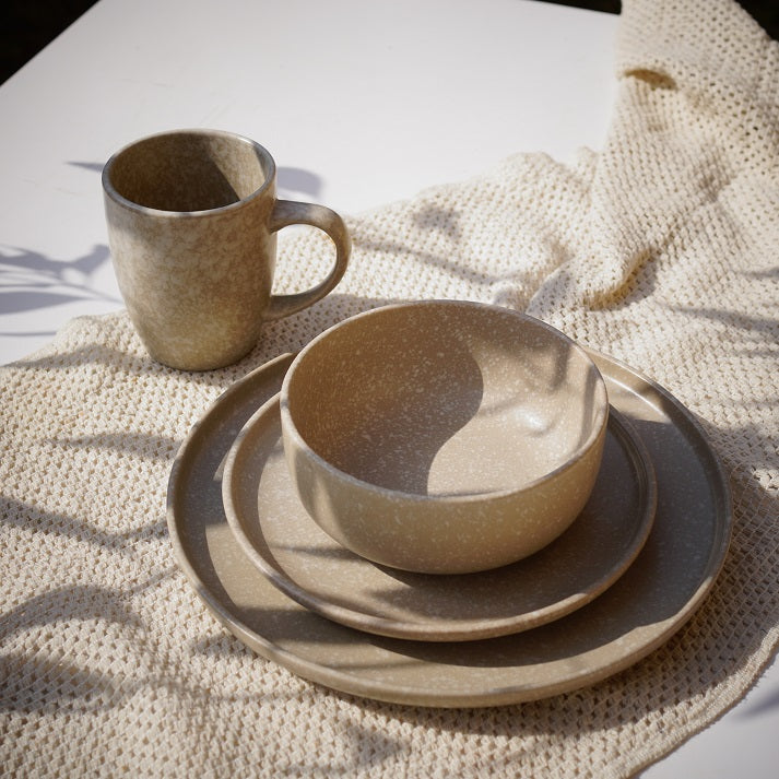 Stoneware Dinner Set (16 Piece)