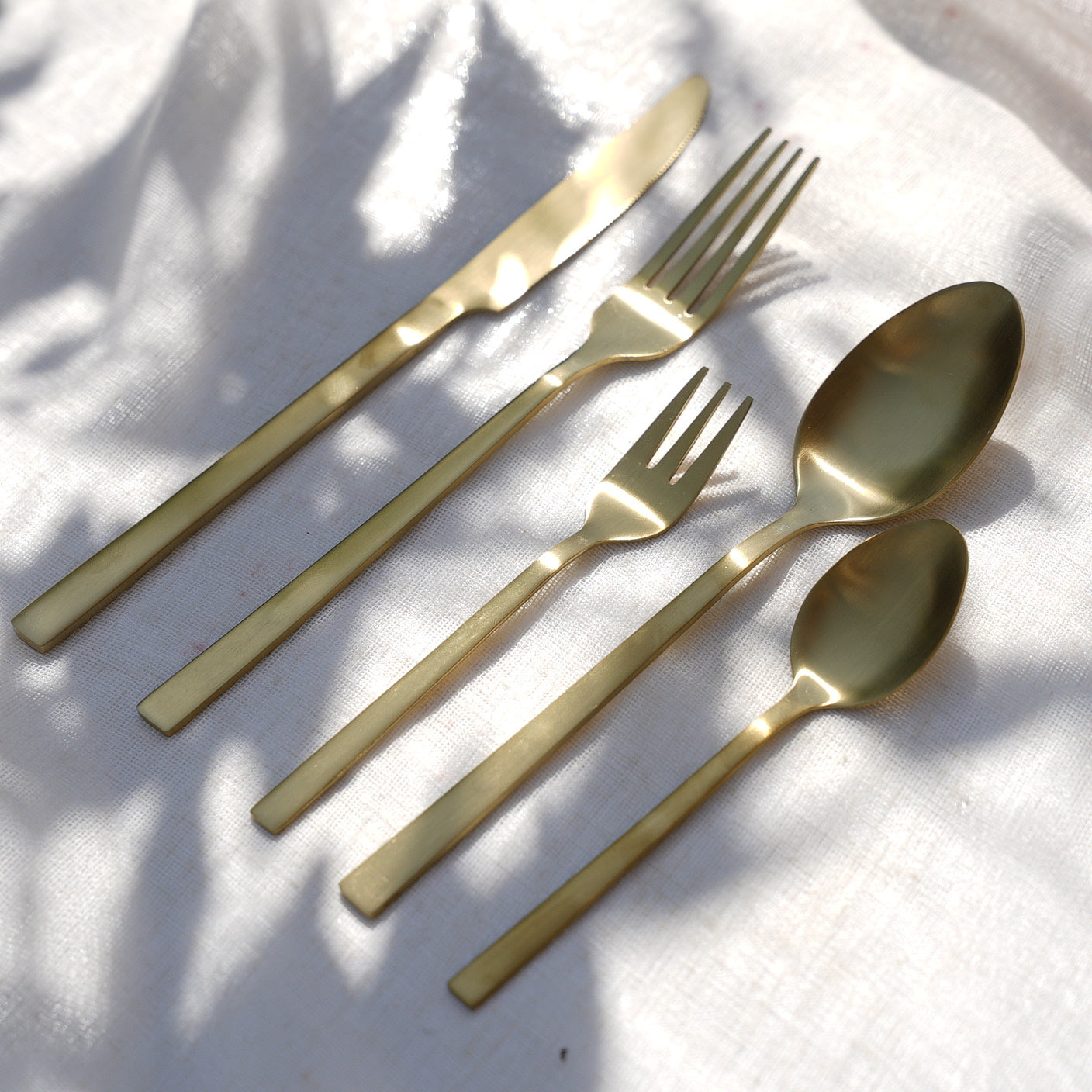 Matte Gold Cutlery Set (20 piece)