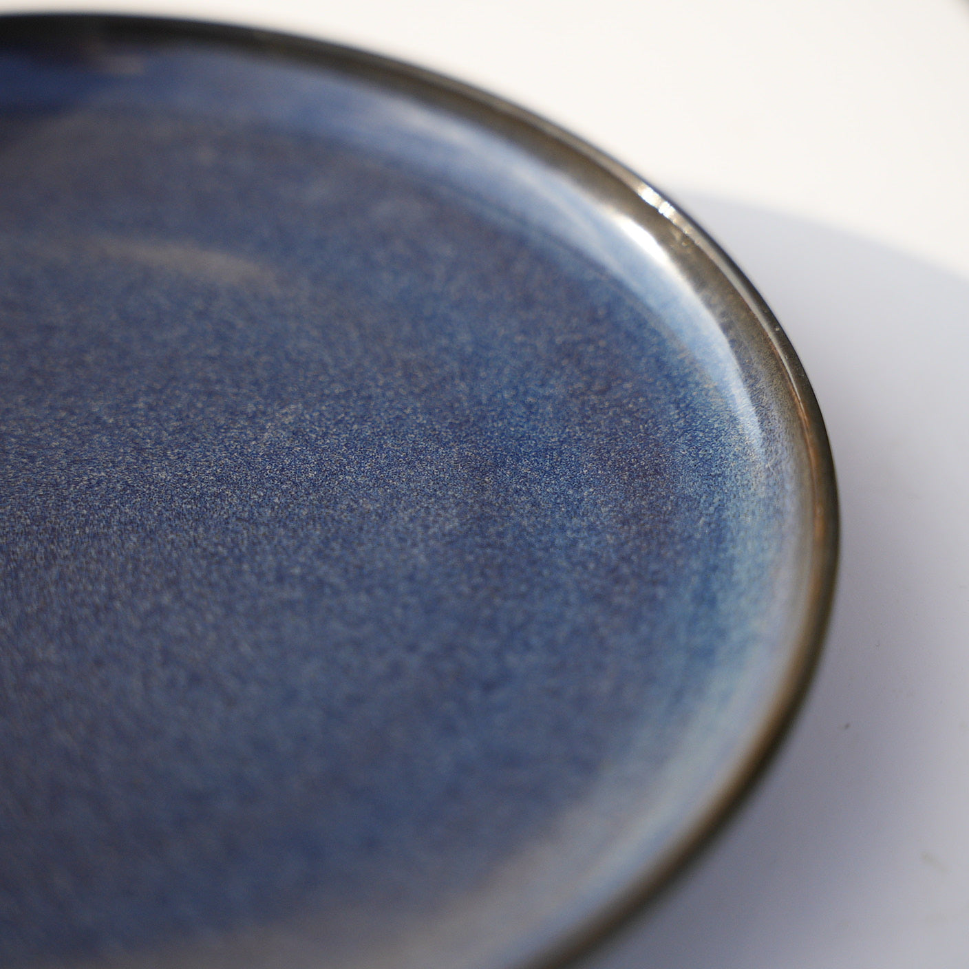 Azaru Large Flat Plate