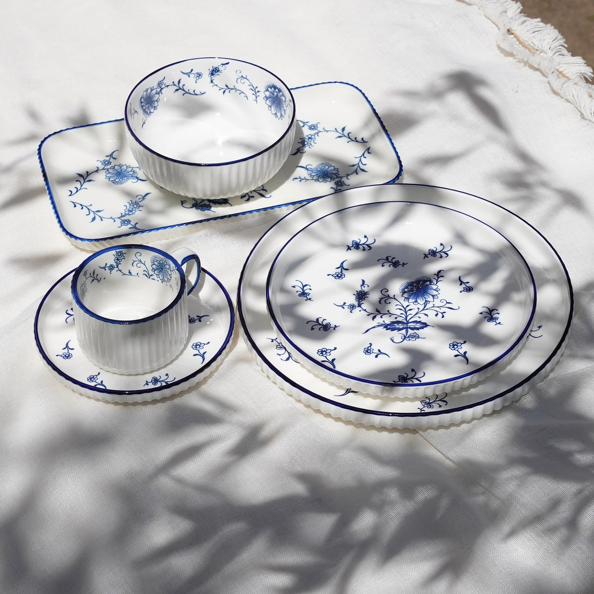 New Blue Garden Dinner Set (32 Pieces)