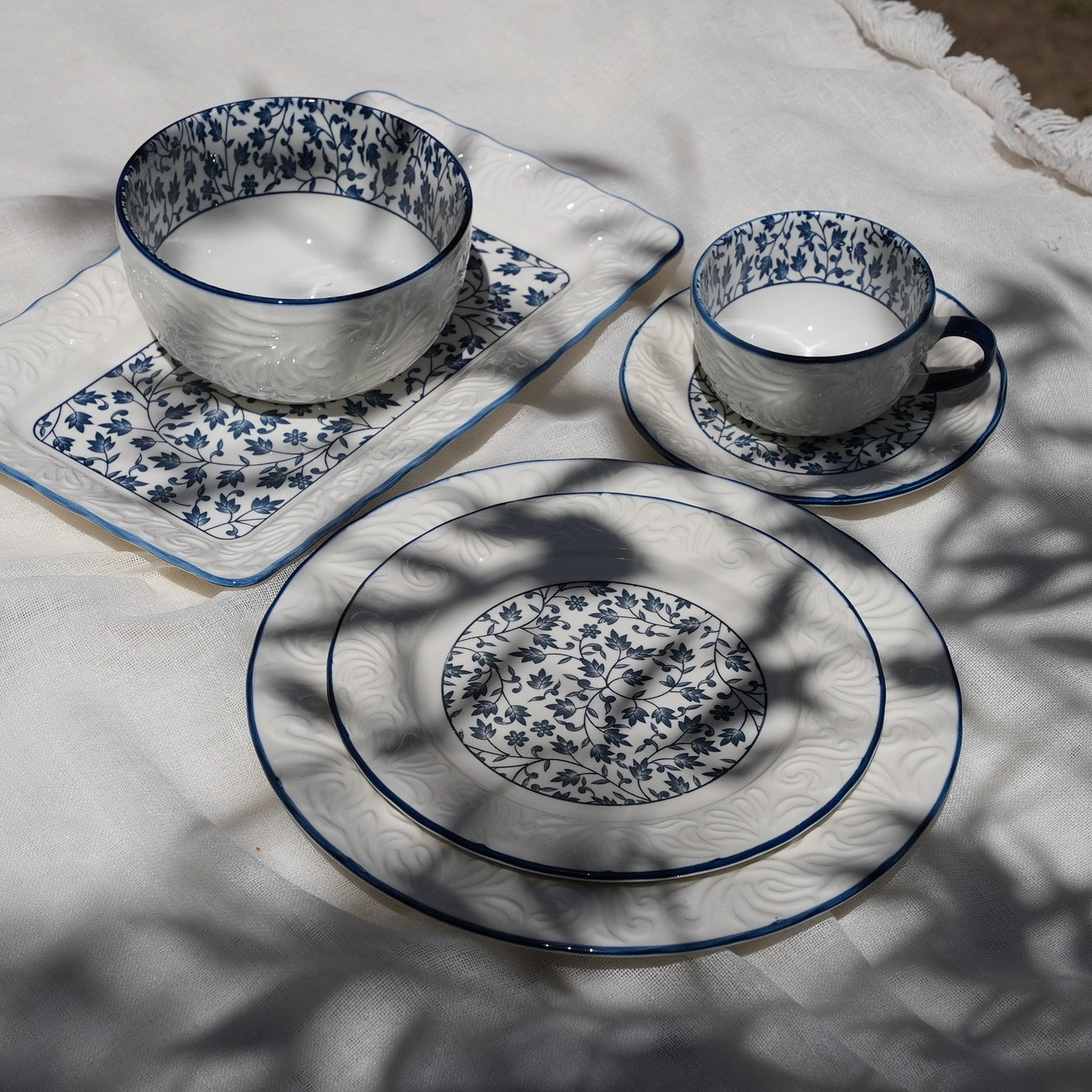 Secret Garden Dinner Set (32 Pieces)