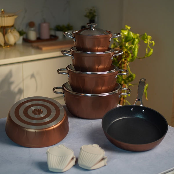 Martive Tatinum Cookware Set