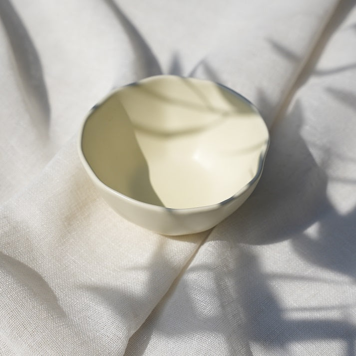 Finesse Small Bowl