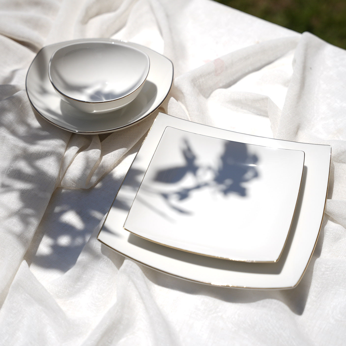 Prestige Gold Rim Dinner Set (24 Pieces)