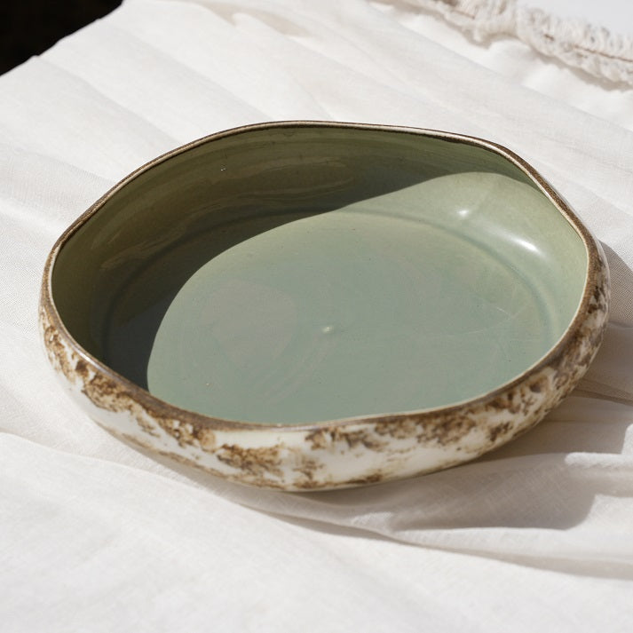 Organic wavy serving bowl