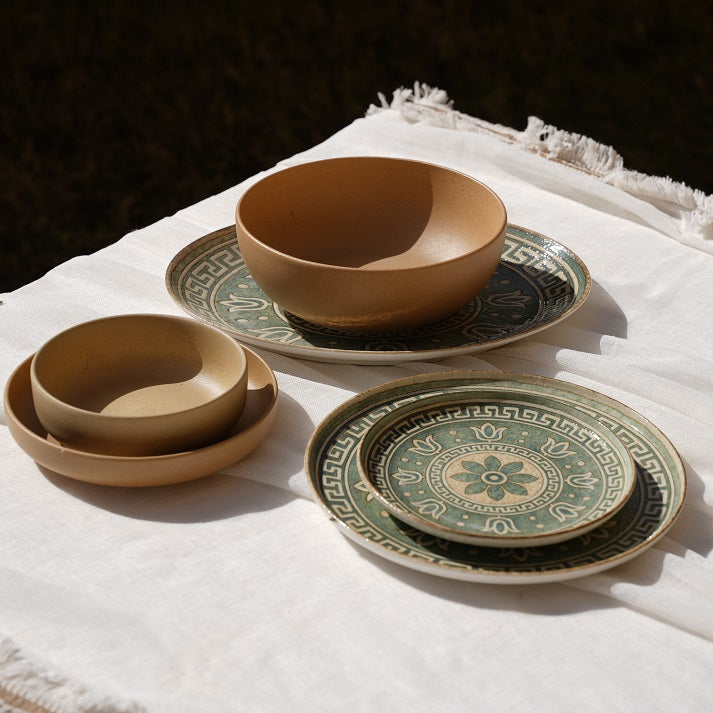 heritage pattern Dinner Set (26 Piece)