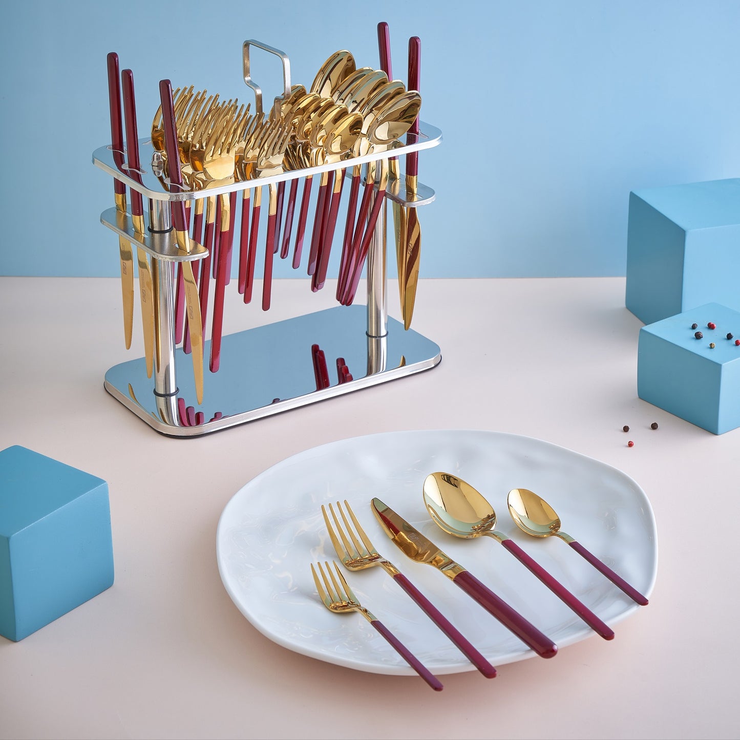 Luxurious  Cutlery Set