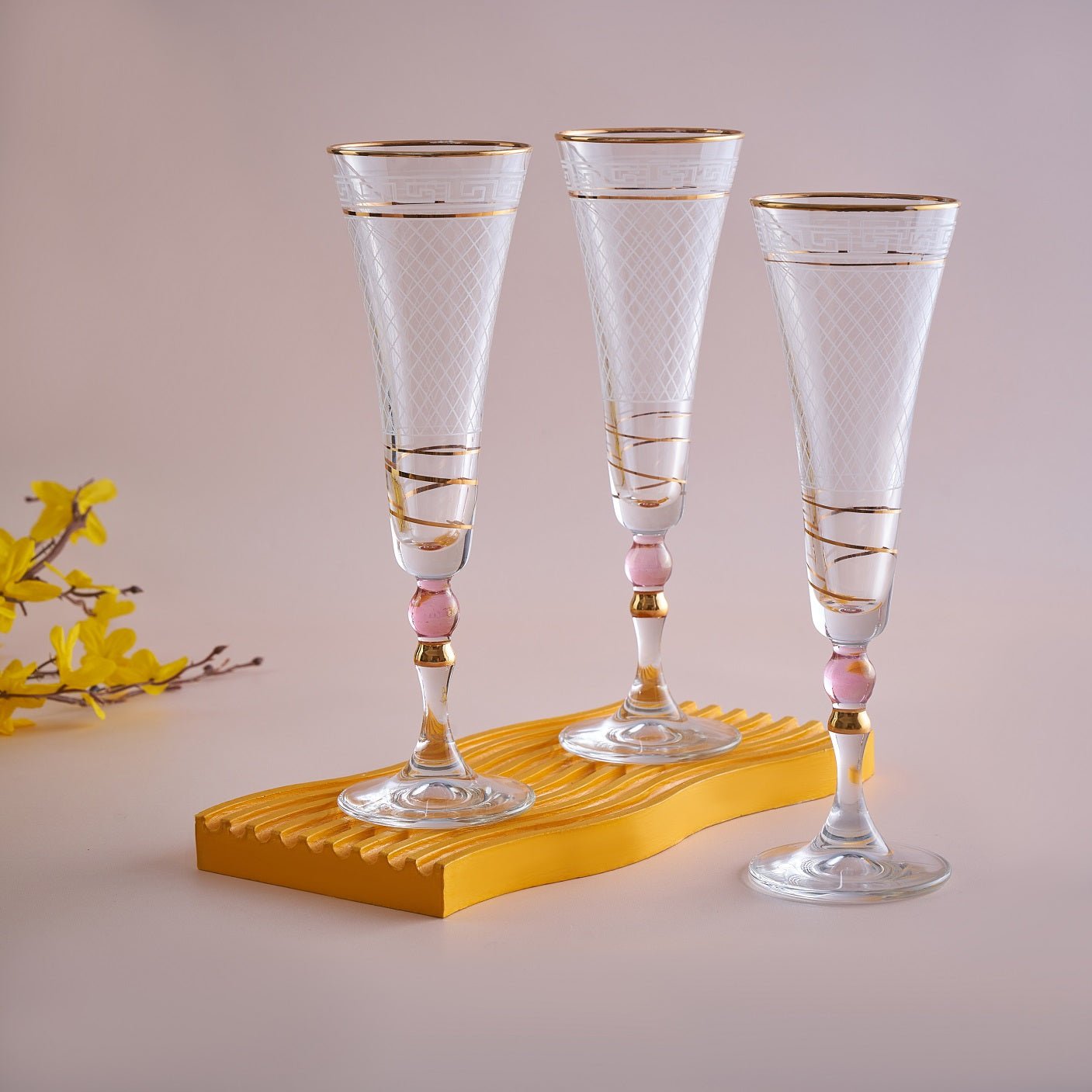 Exquisite champagne flutes