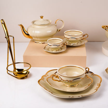 New royal-dinner set