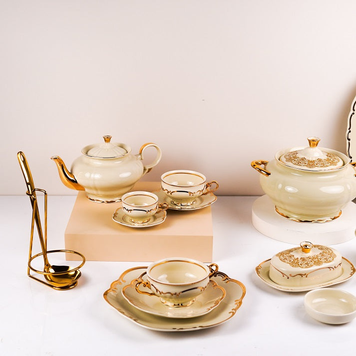 New royal-dinner set