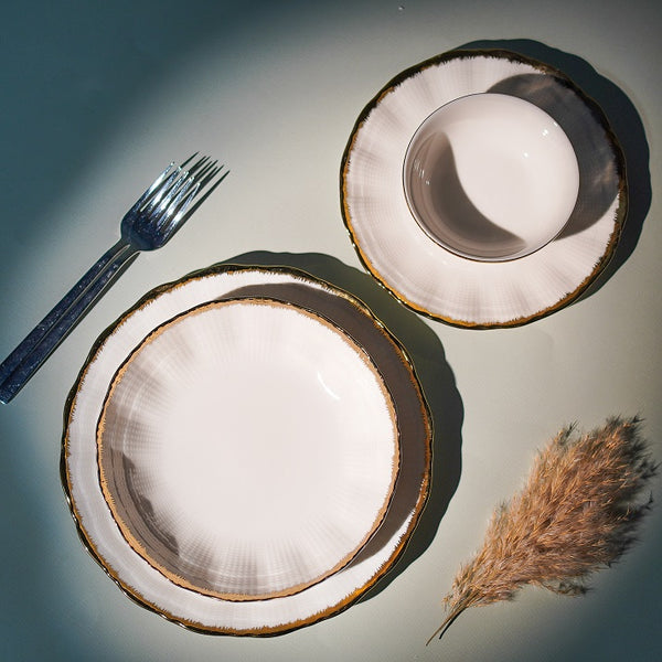 Pristine Aura-Dinner set